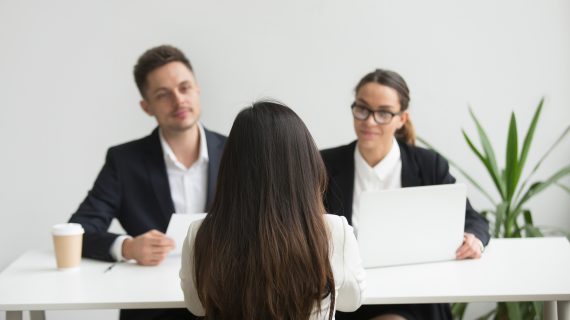 Bagaimana Menjawab Pertanyaan Interview yang Sulit?